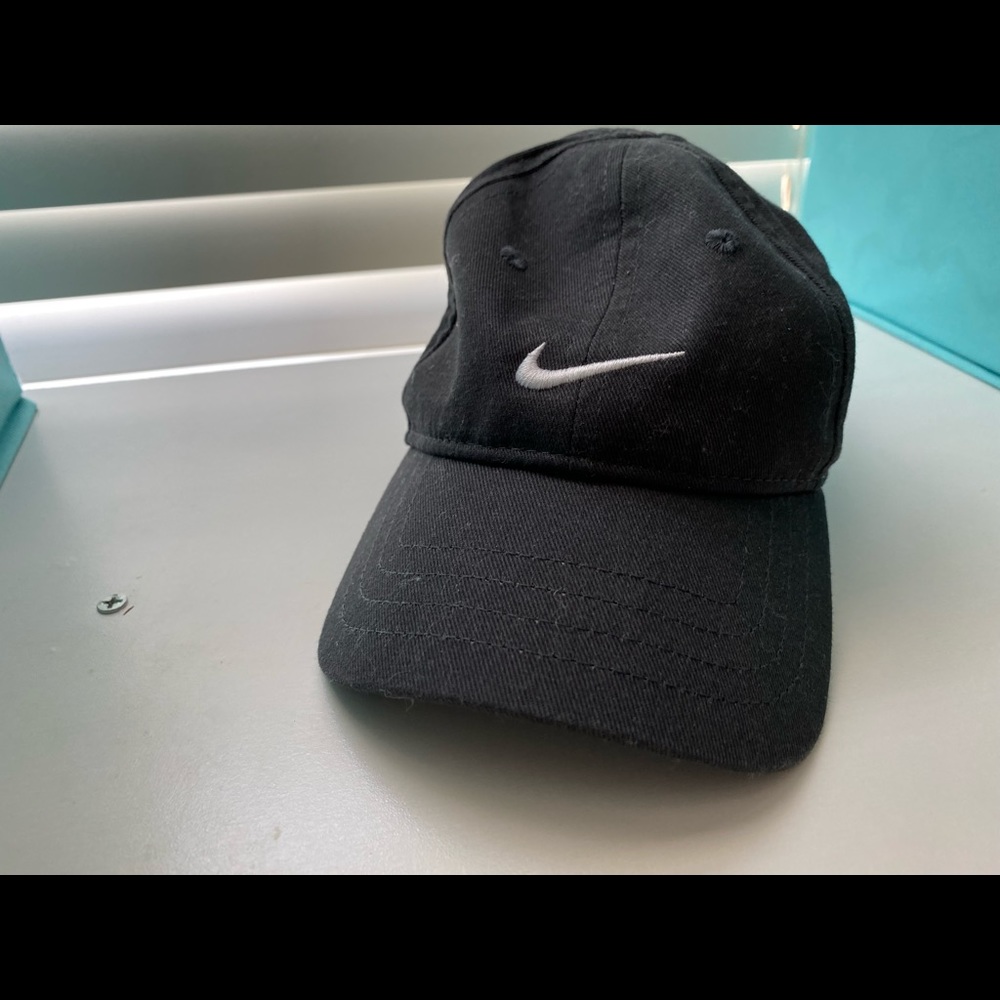 Nike infant hat black